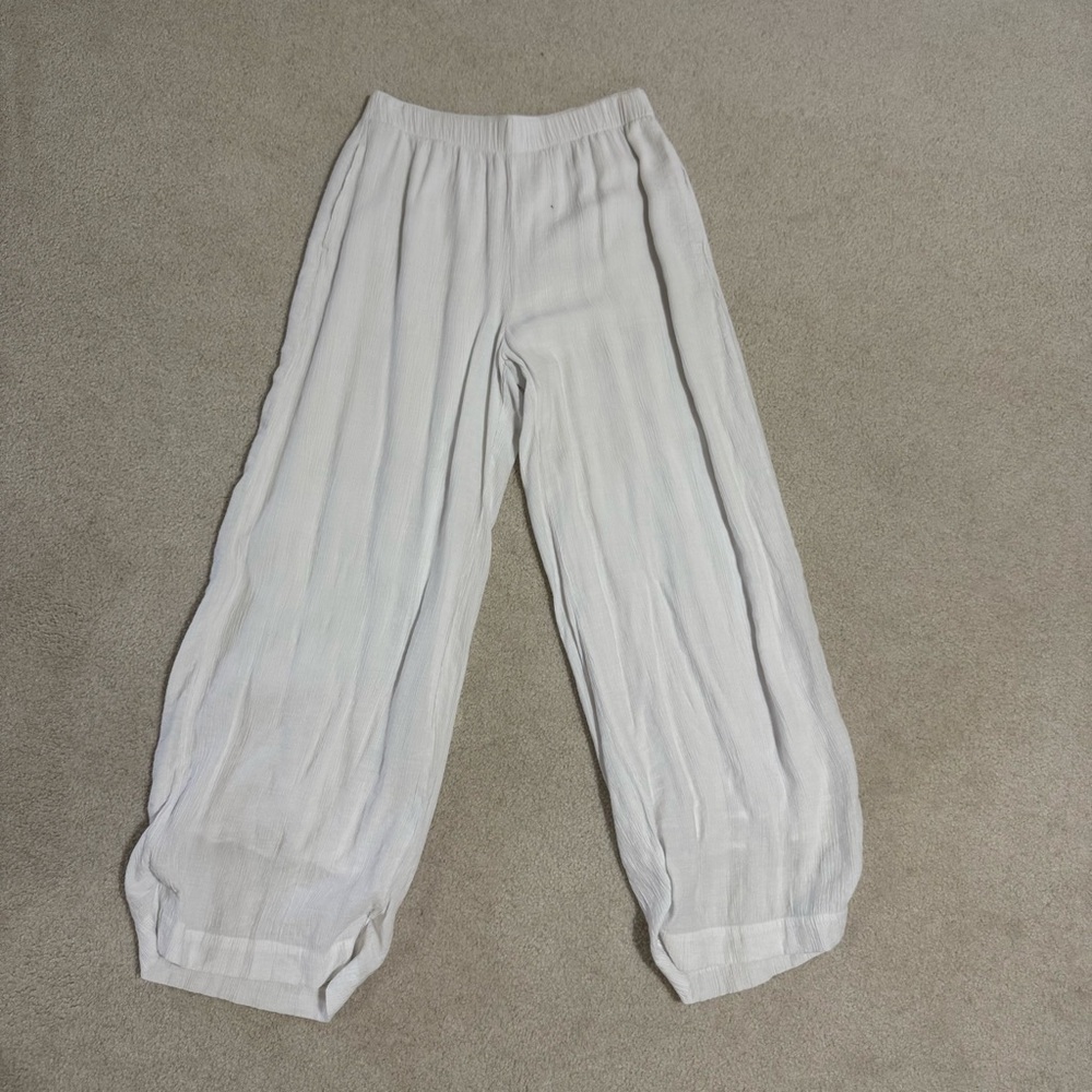 Abercrombie White Crinkle Wide-Leg Pants